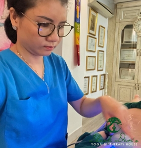 Điều trị đau nhức xương khớp, nắn chỉnh cột sống